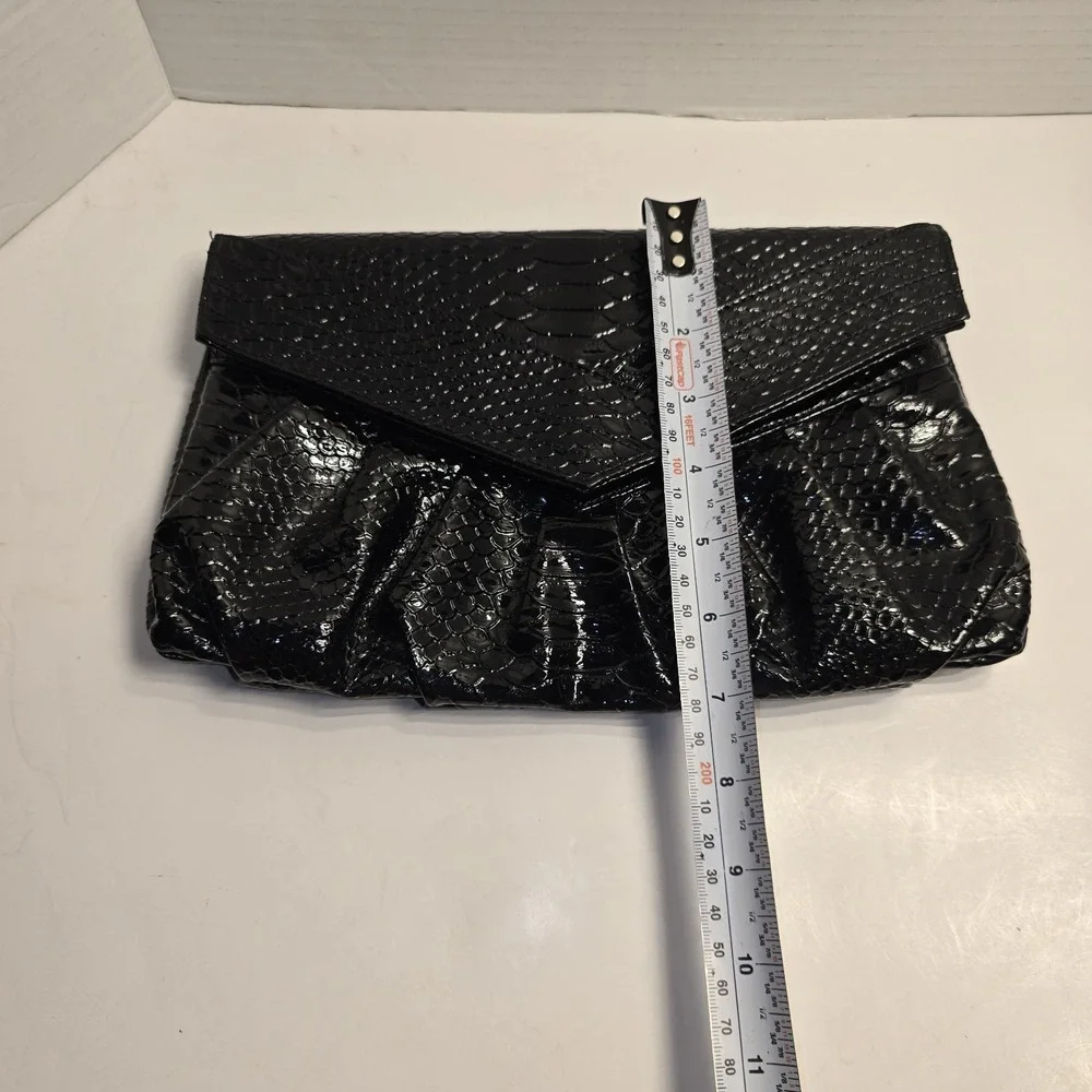 Urban Expressions‎ Black Patent Clutch Faux Snakeskin Texture Envelope Style